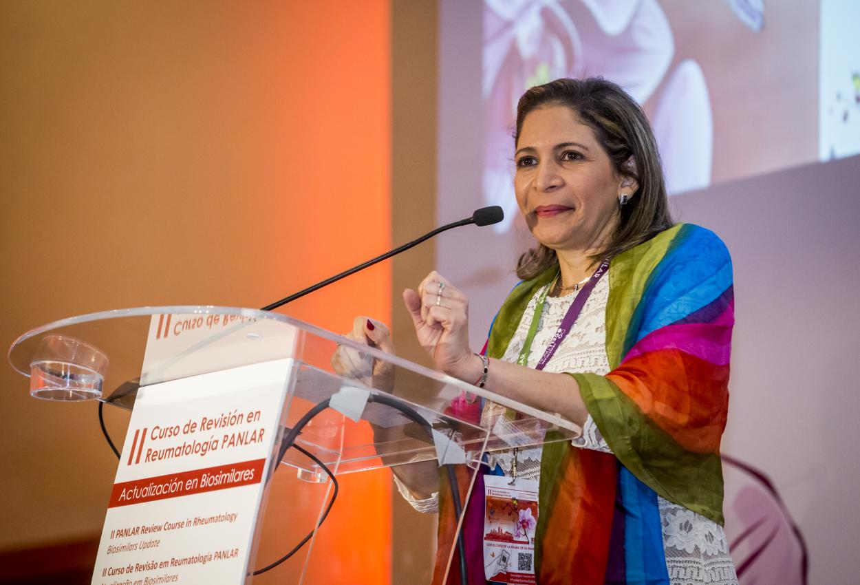 II Curso de revision en reumatologia - En imagenes