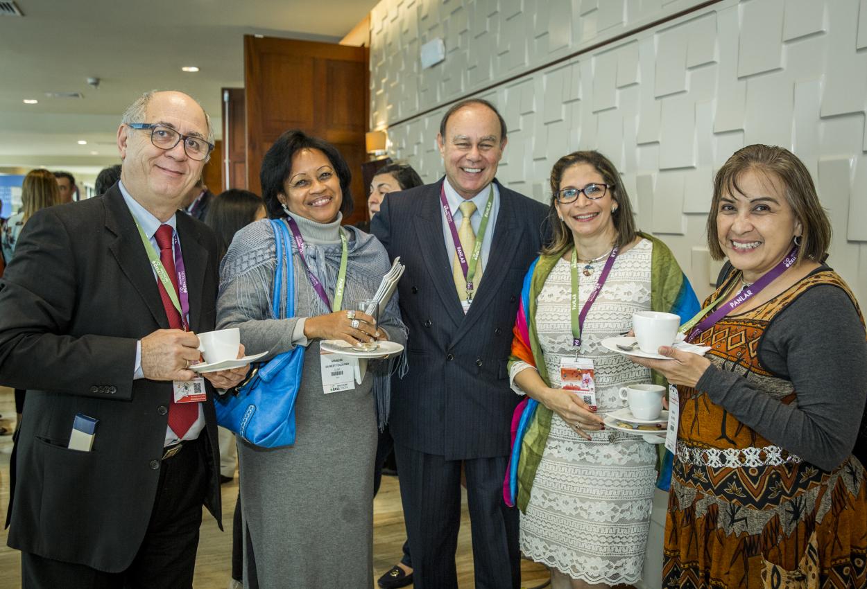 II Curso de revision en reumatologia - En imagenes