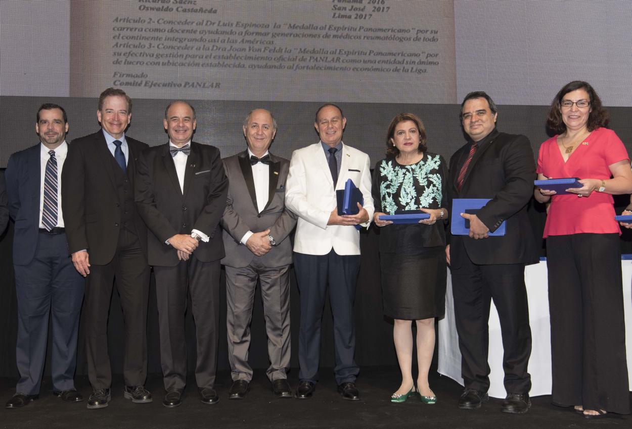 Ceremonia de los 75 a#os de PANLAR 