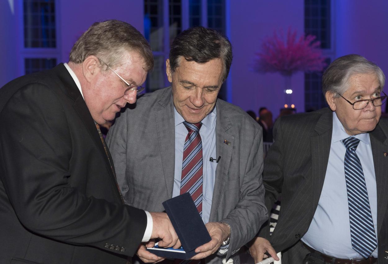 Ceremonia de los 75 a#os de PANLAR 